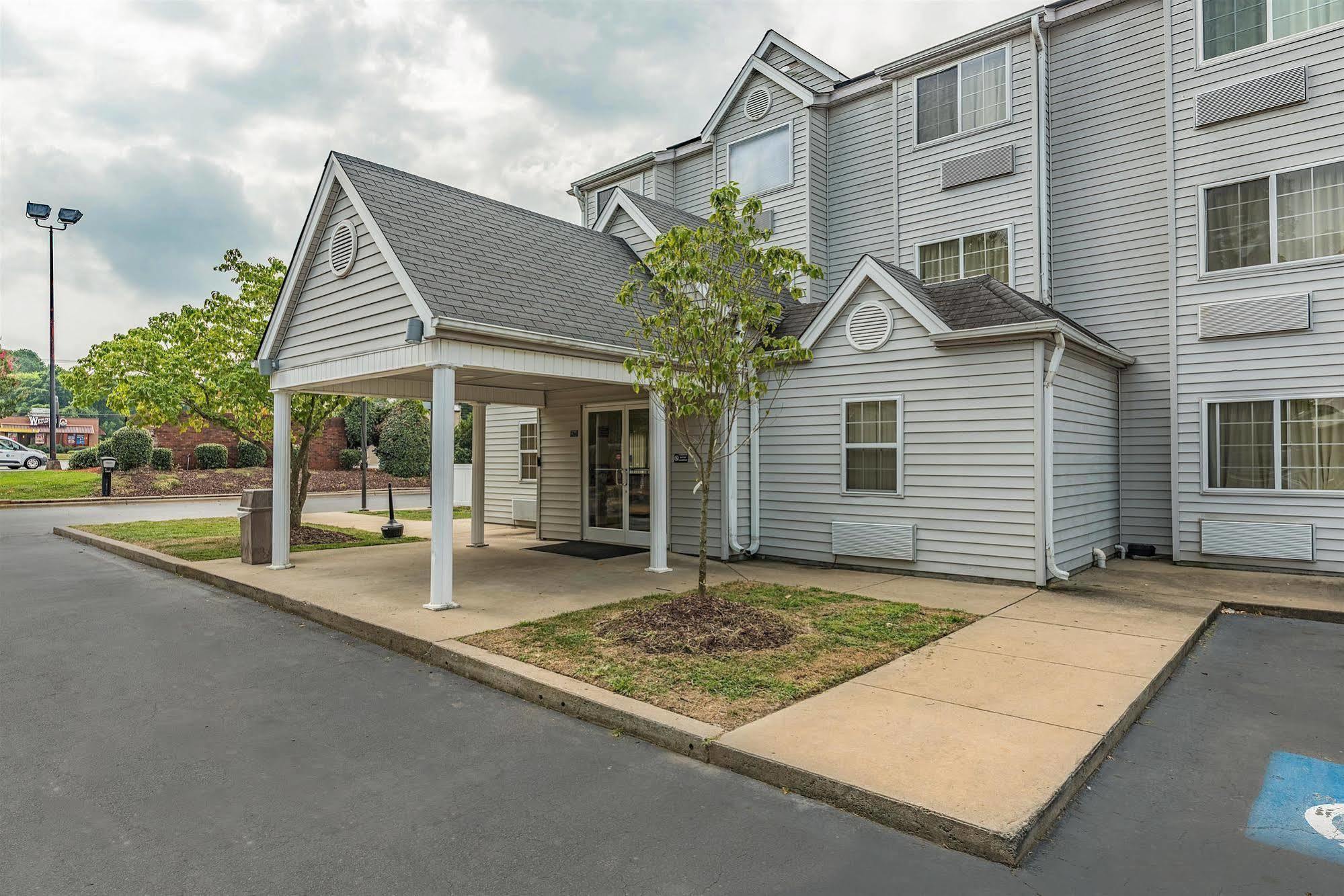 Motel 6-Charlotte, Nc - University Exterior photo