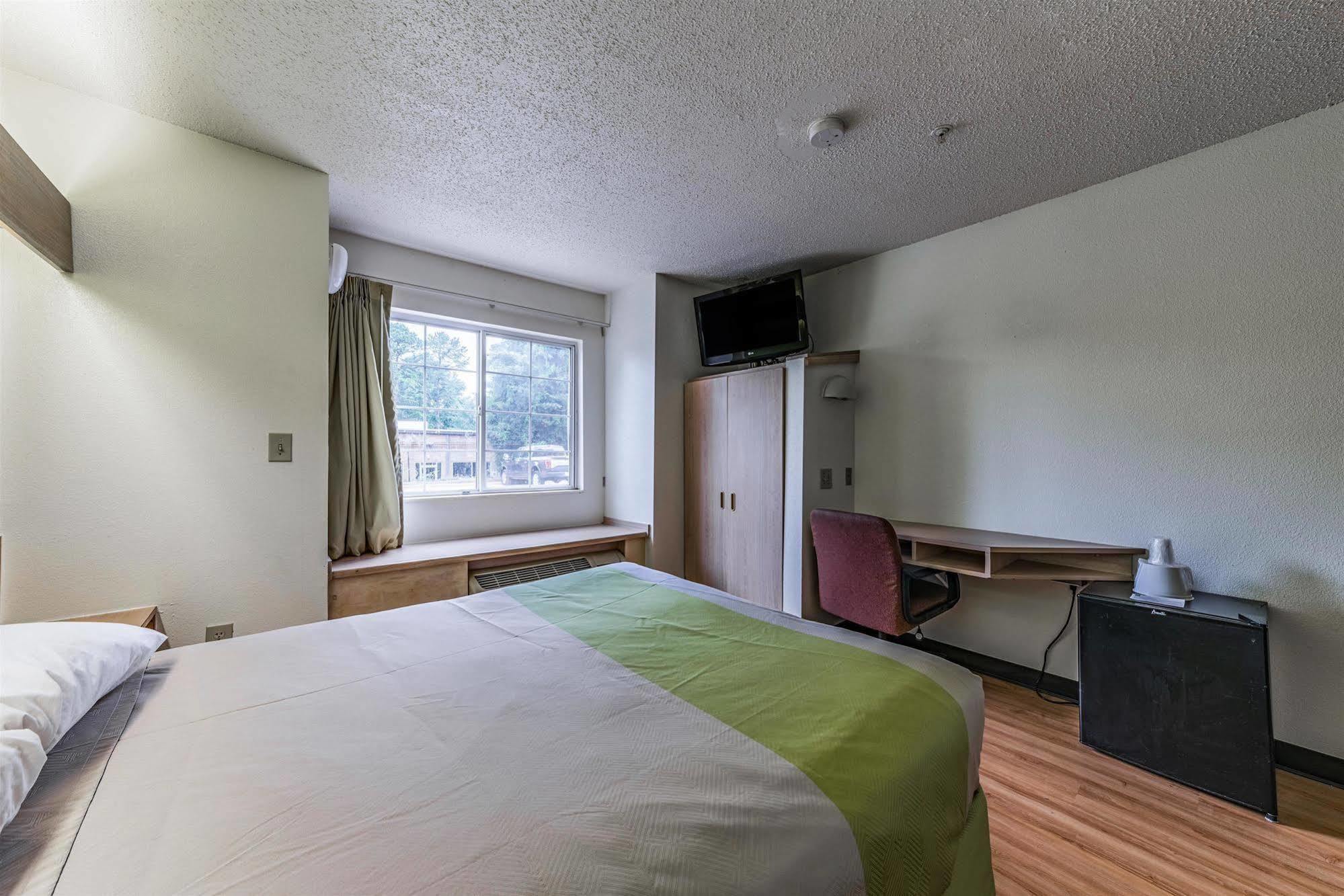 Motel 6-Charlotte, Nc - University Exterior photo